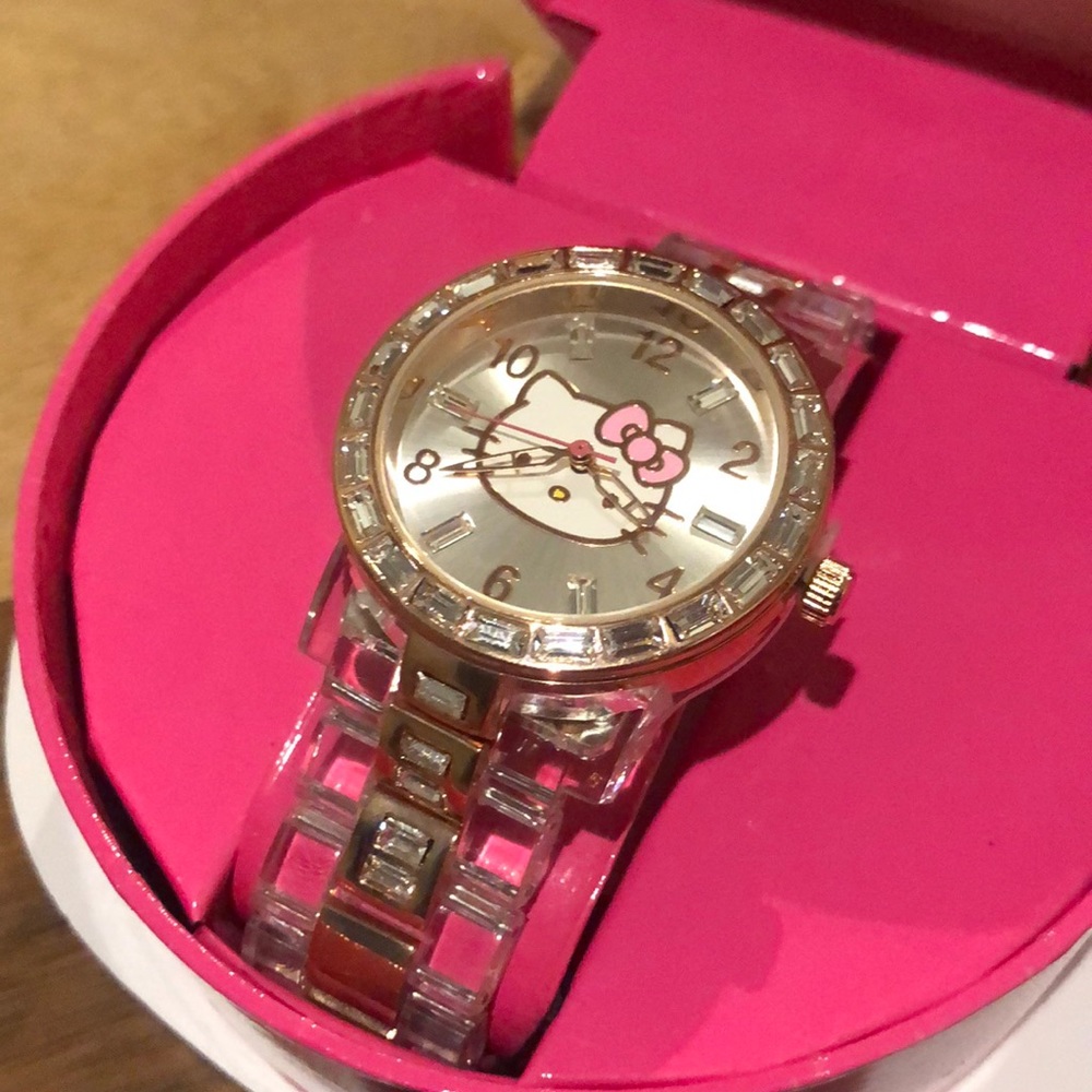 Hello Kitty Watch - Picture 2 of 3